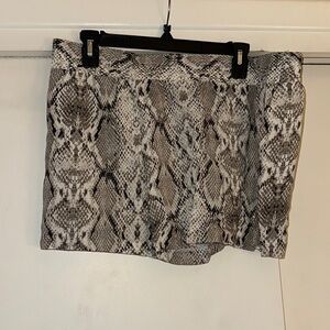 Stylish Snake Print Shorts